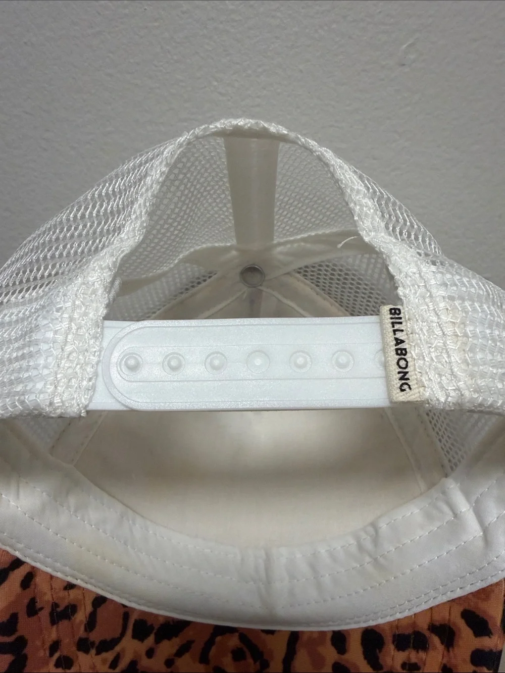 Billabong Leopard Print Trucker Hat White Mesh Snapback Cap Animal Print Y2K